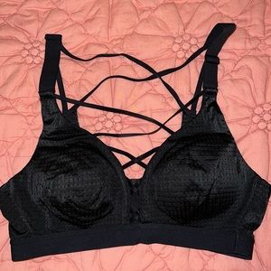 Victoria Secret padded sports bra size 32A